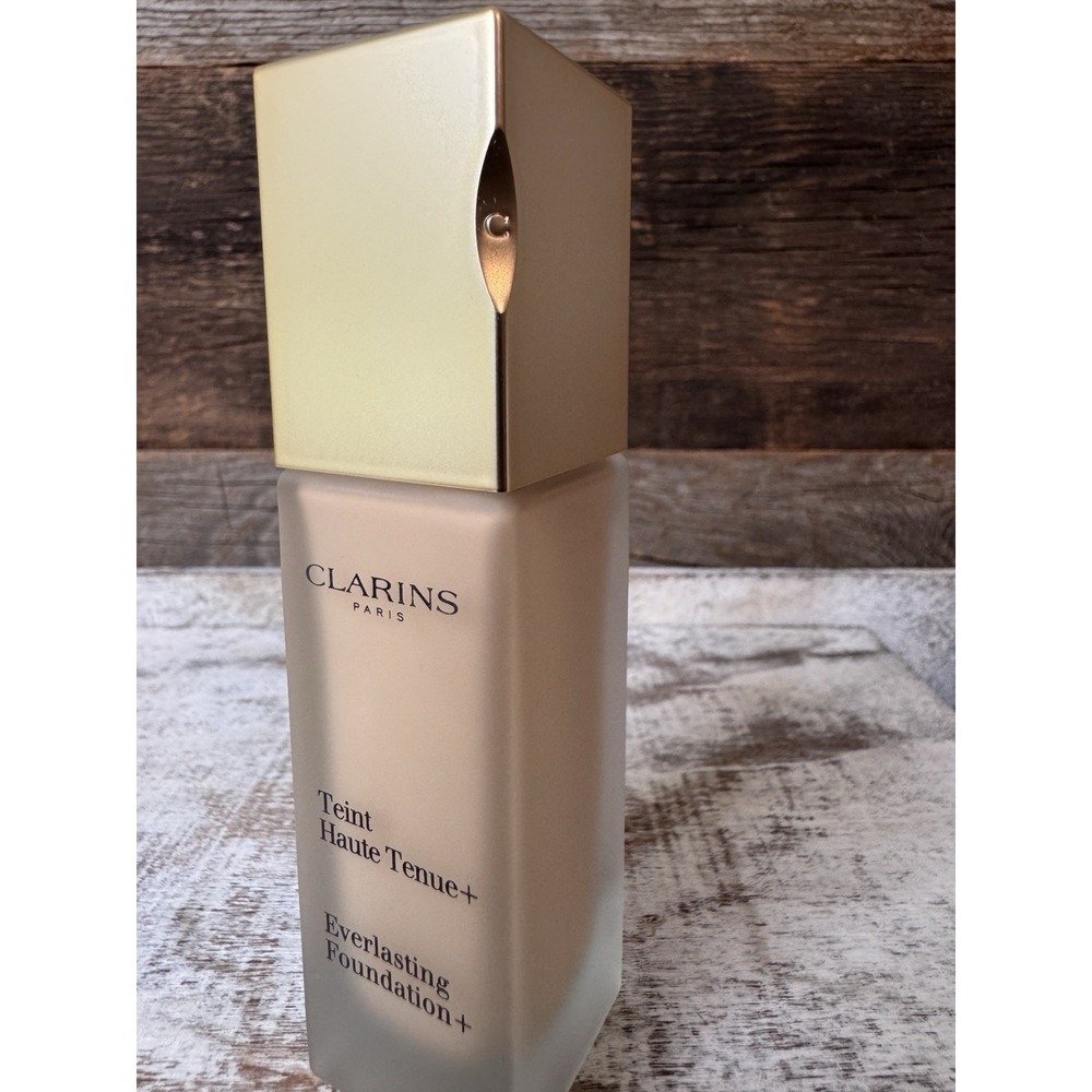 Clarins Everlasting Foundation +‎ SPF 15 #108 Sand NIB 1.1oz | MSRP = $49